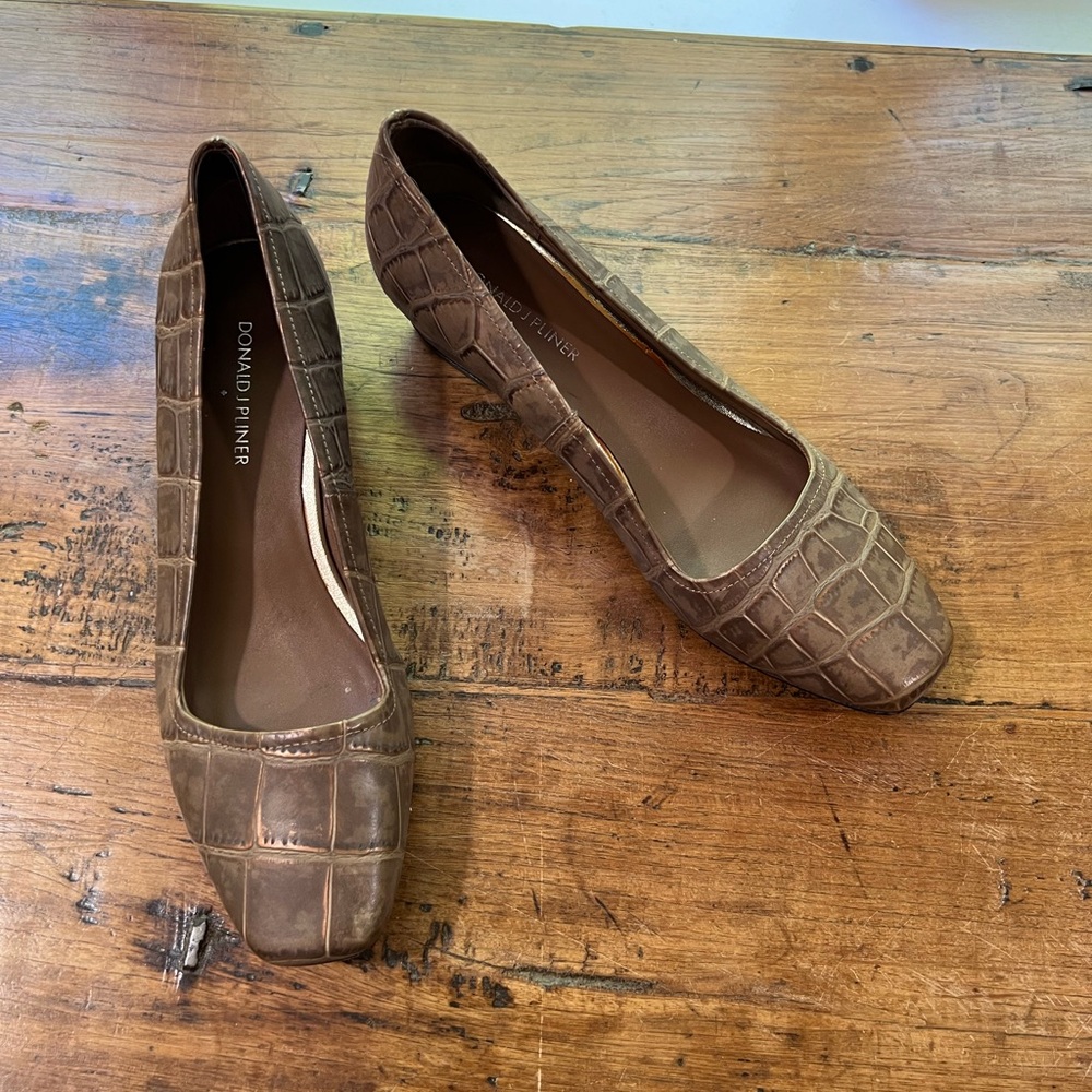 Donald J Pliner Taupe Wedge Loafers